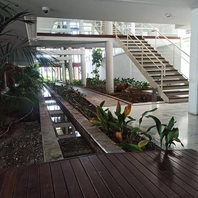 Apartament Lejos Del Ruido Estepona