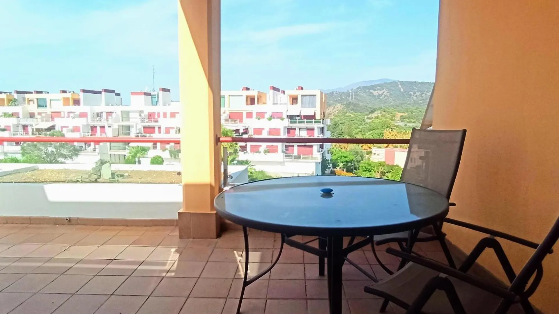 Apartament Lejos Del Ruido Estepona